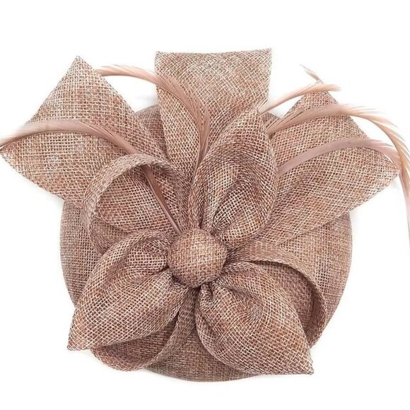 Fascinator Headpiece for Special Occasions (see more photos) - Picture 5 of 10